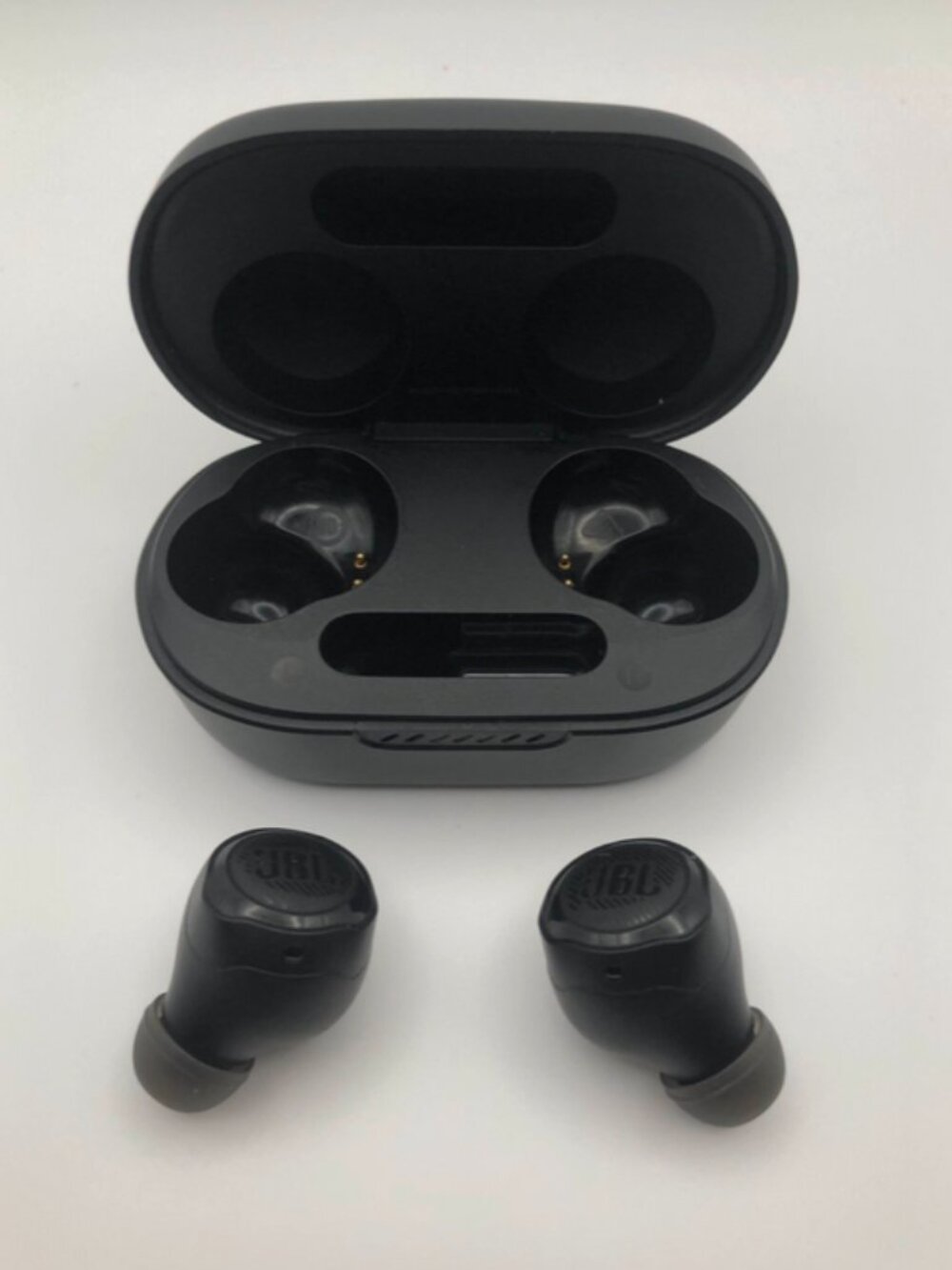 JBL Quantum TWS Air - Wireless 2.4ghz/Bluetooth Earbuds